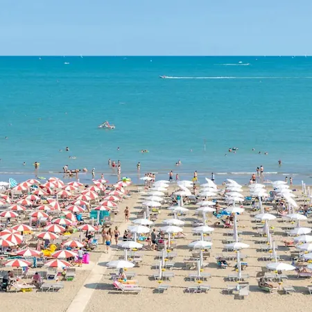 Modern Flat With Swimming Pool By The Beach * Caorle