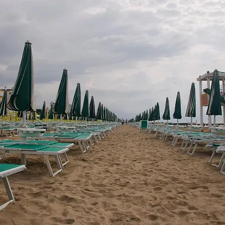 Modern Flat With Swimming Pool By The Beach * Caorle