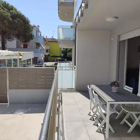 Modern Flat With Swimming Pool By The Beach Apartment Caorle